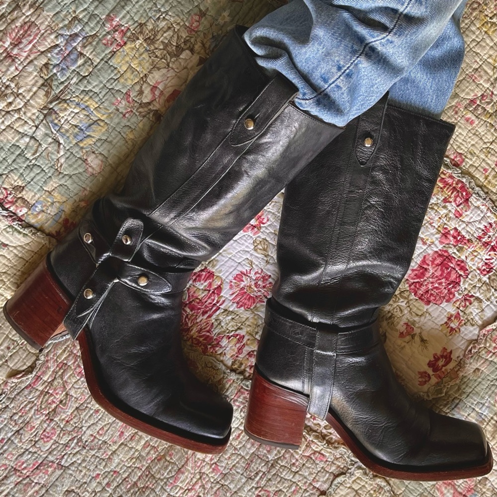 RARE Vintage y2k does 70s “Free Lance” benchmade in Portugal black leather boots